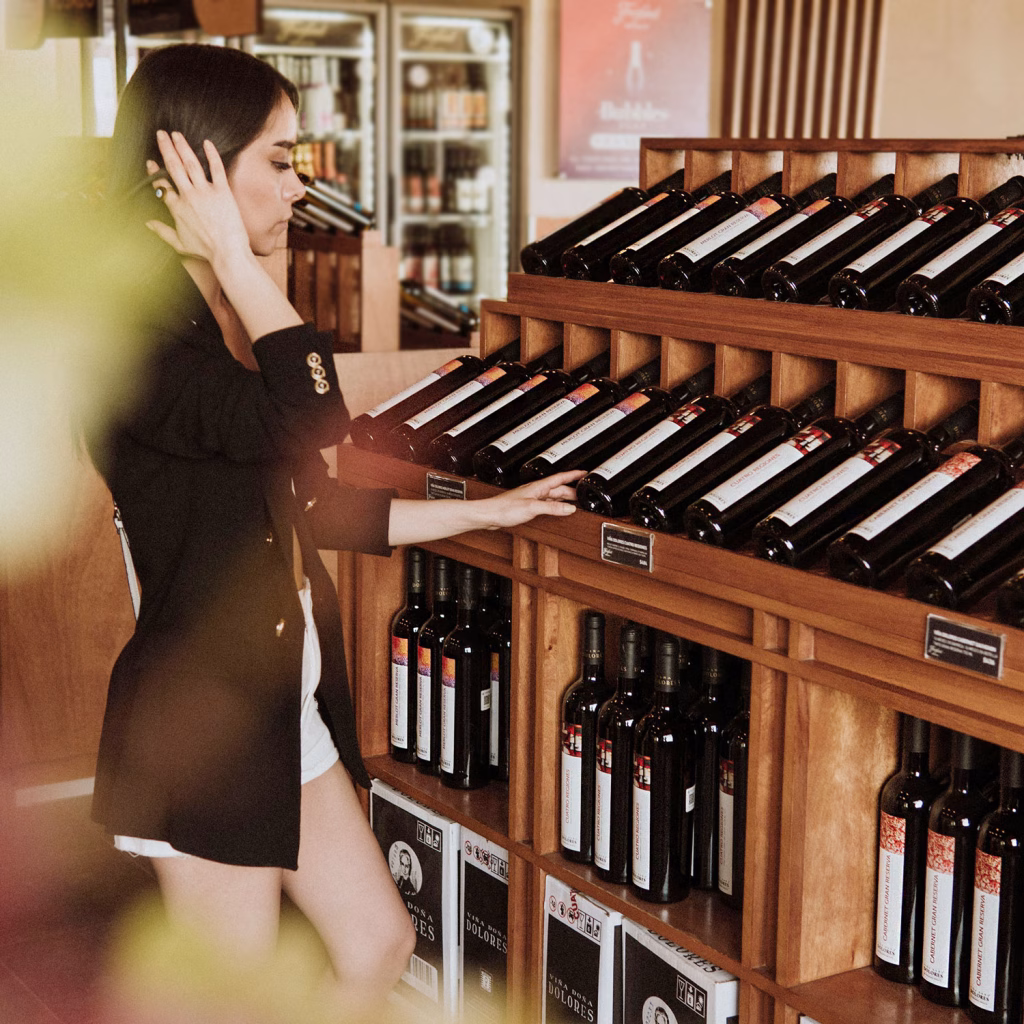 Boutique Venta Vinos Sala Vive